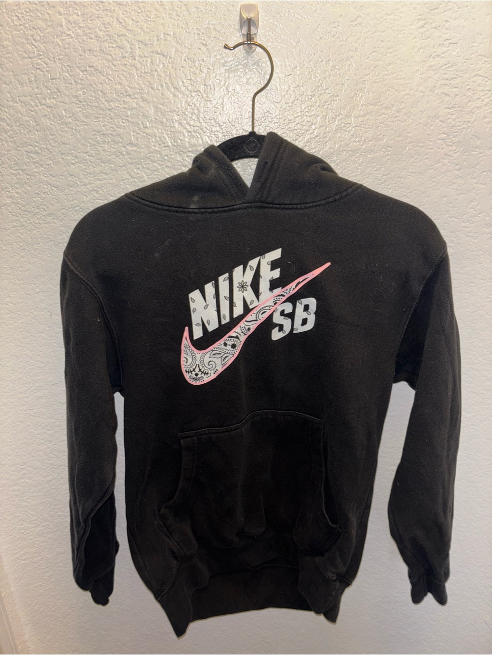 Nike SB Hoodie with Pink-Accented Swoosh Cactus Jack Travis Scott 2020 Collab
